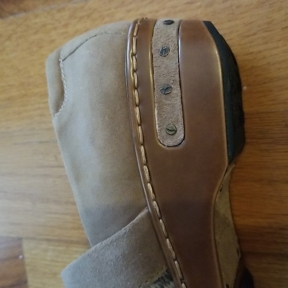 Born clogs in perfect condition. - Picture 5 of 6